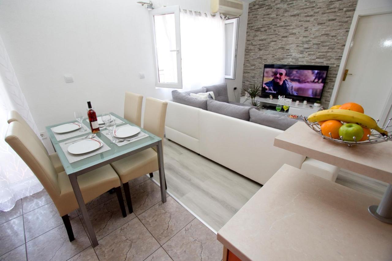 Apartment Toni Макарска Экстерьер фото